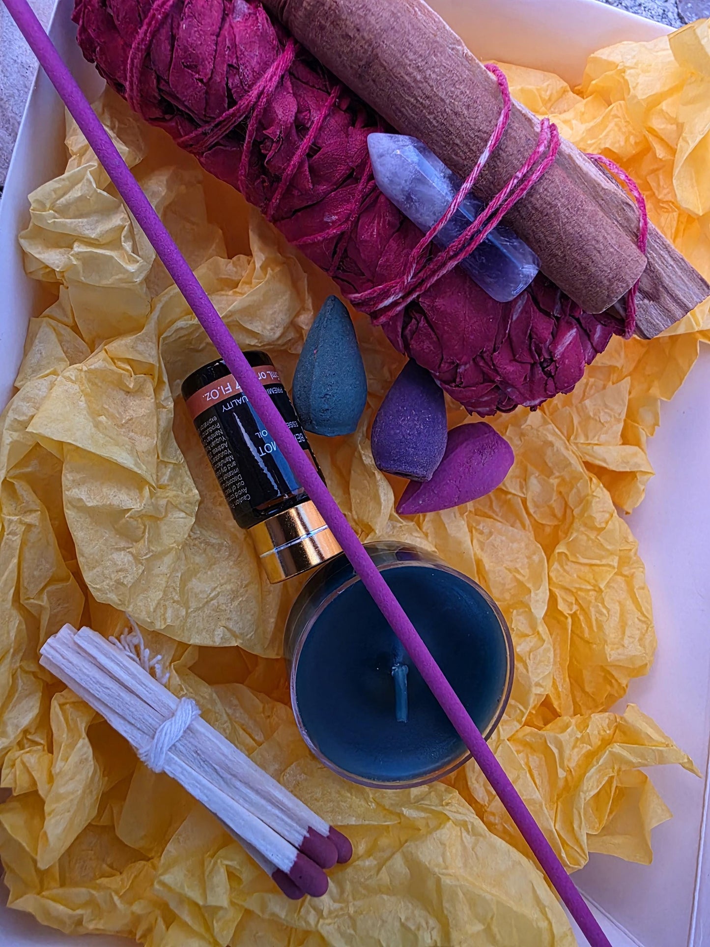 Dragon’S Blood Sage Smudge Kit, Sage & Palo Santo Bundle, Energy Cleansing, Meditation, Relaxation and Self Care Spiritual Gift Box