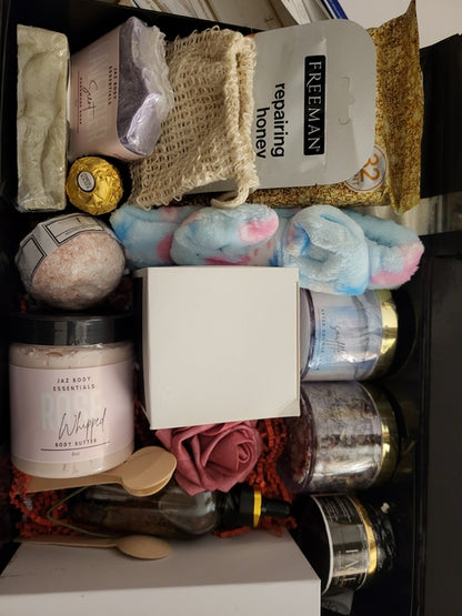Pretty Queen Valentine's Self Care Box (Limited Edition)