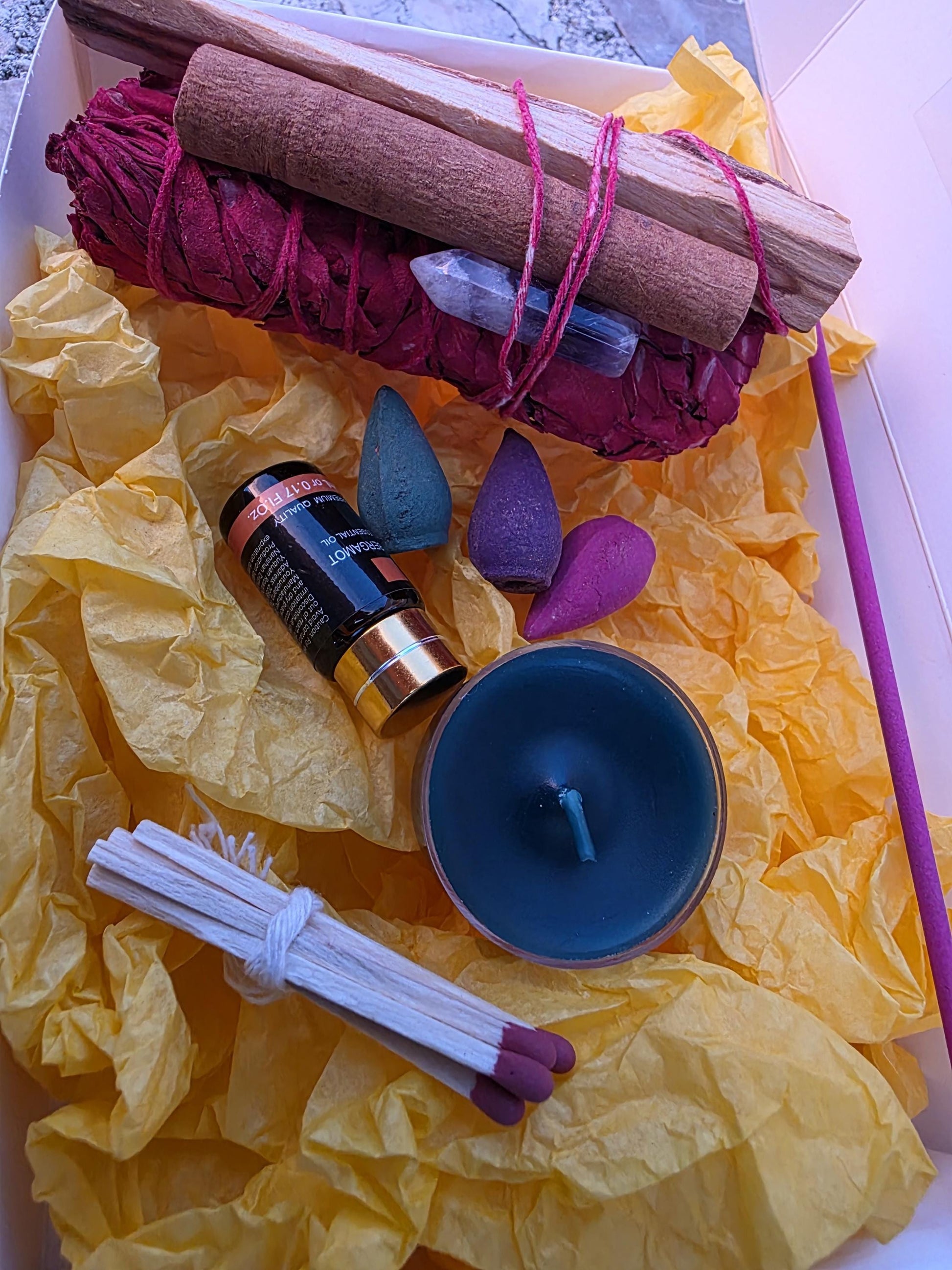 Dragon’S Blood Sage Smudge Kit, Sage & Palo Santo Bundle, Energy Cleansing, Meditation, Relaxation and Self Care Spiritual Gift Box